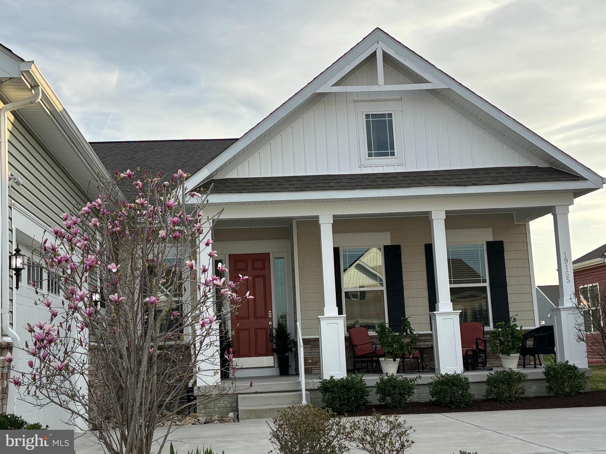 19165 CHARTRES STREET