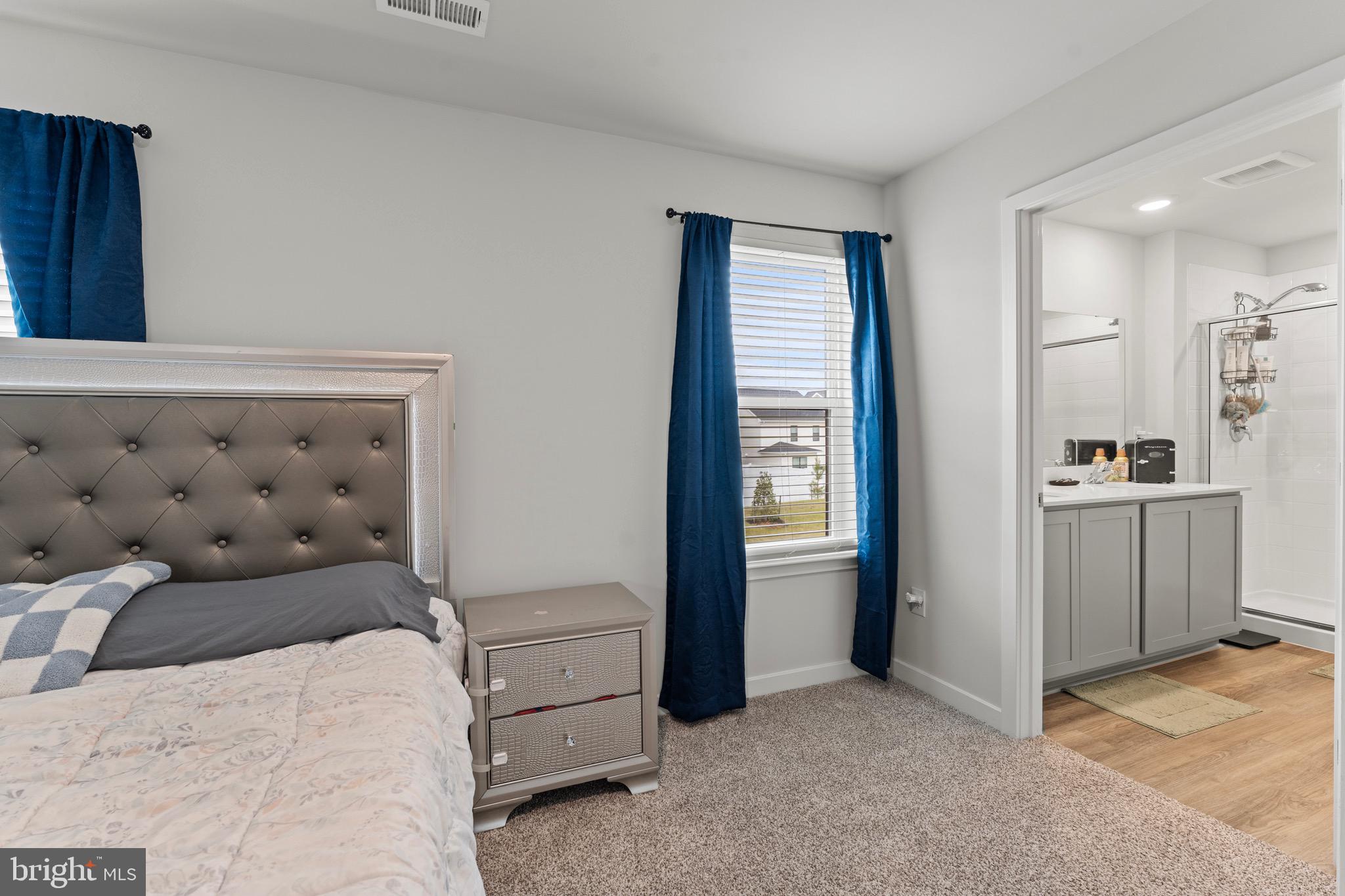 PINEGROVE - Residential