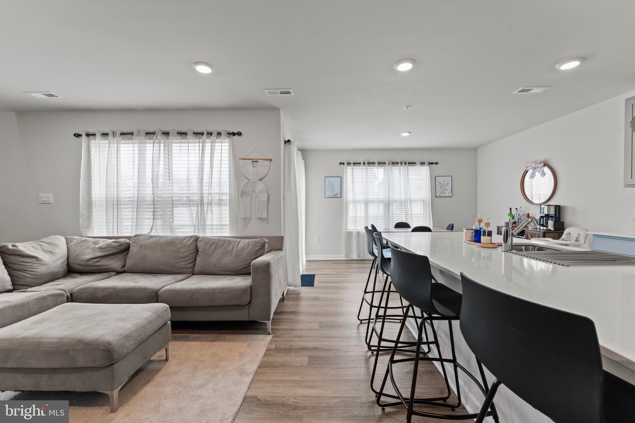 PINEGROVE - Residential