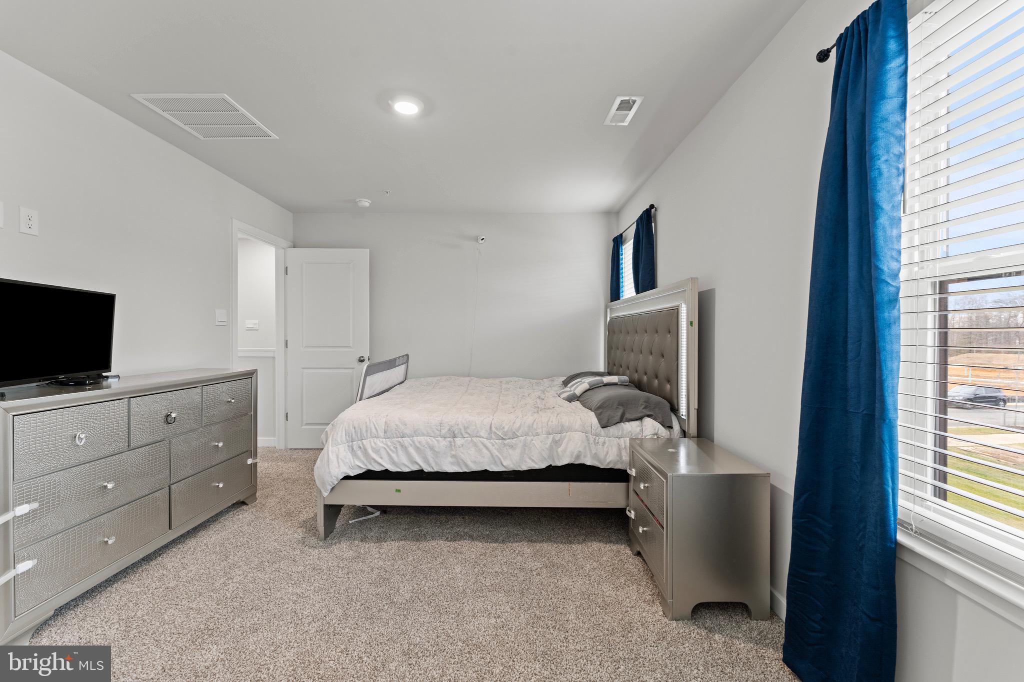 PINEGROVE - Residential