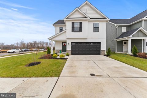 140 WOOD WALK AVE LA PLATA MD 20646