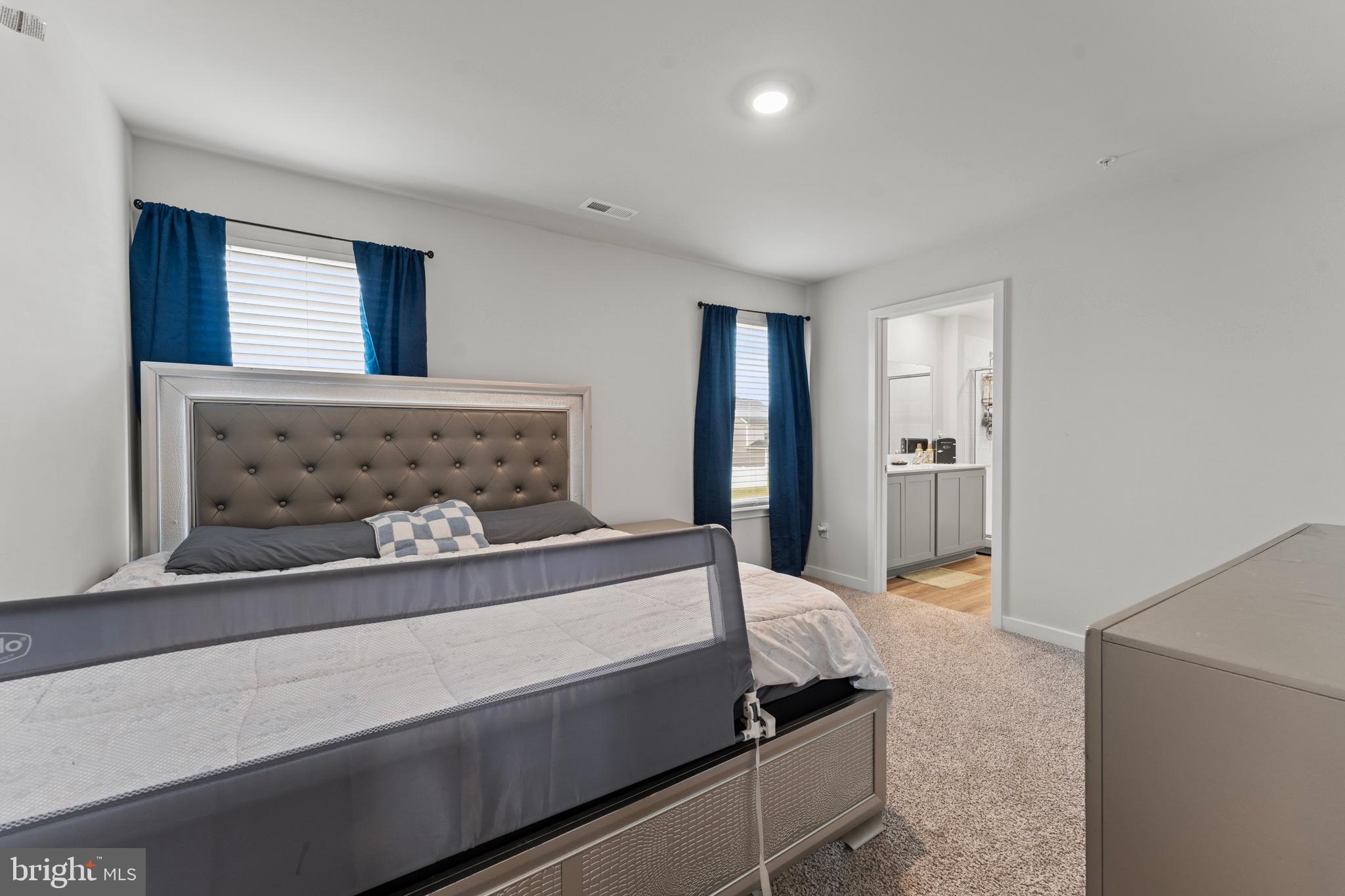 PINEGROVE - Residential