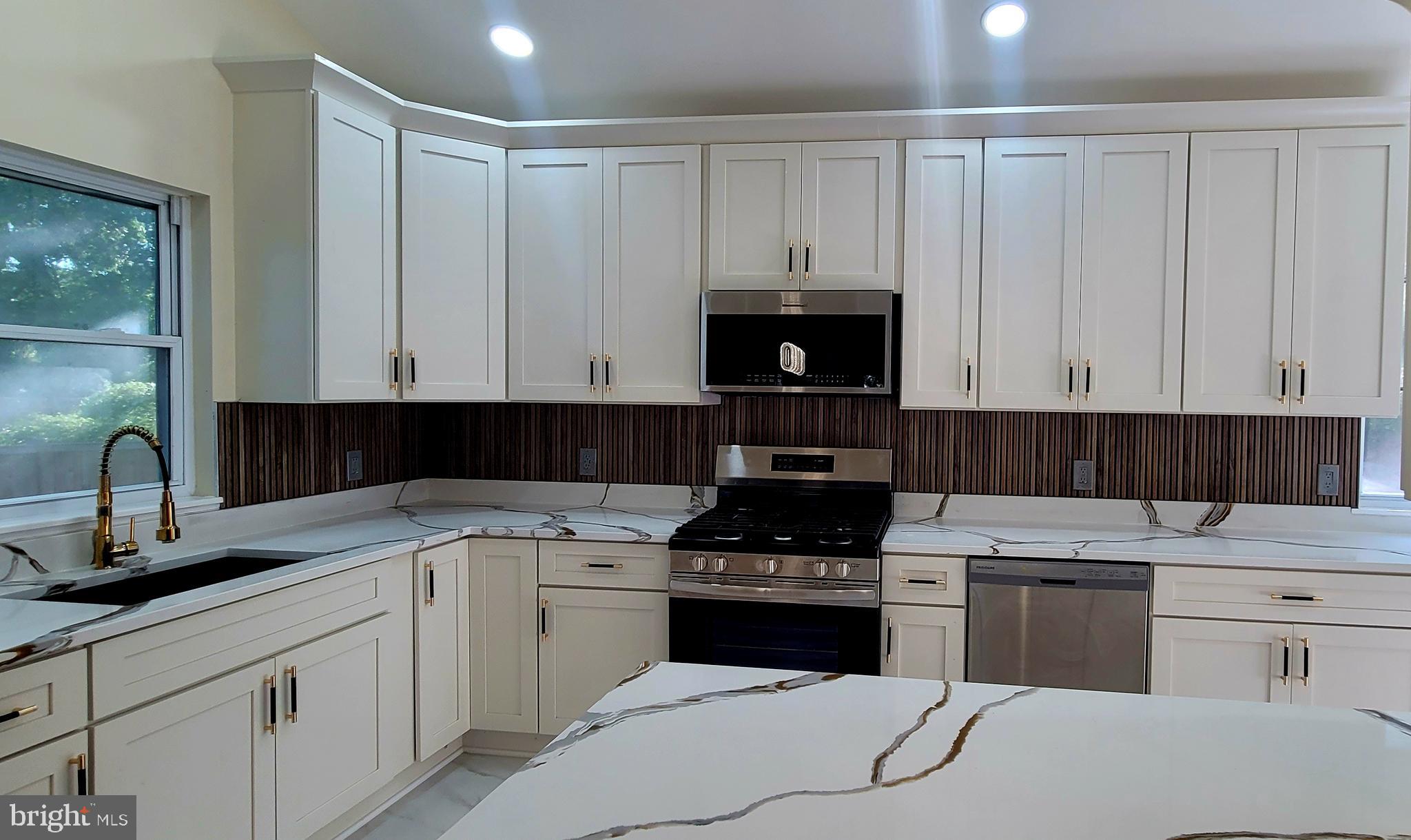 FRANCONIA HEIGHTS - Residential