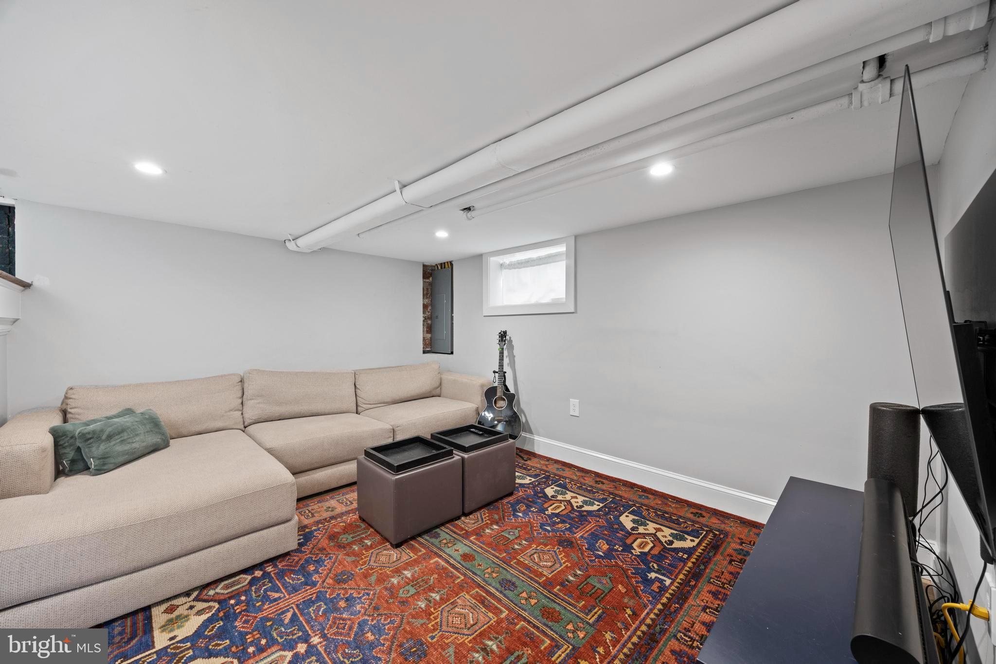 ROSEMONT - Residential