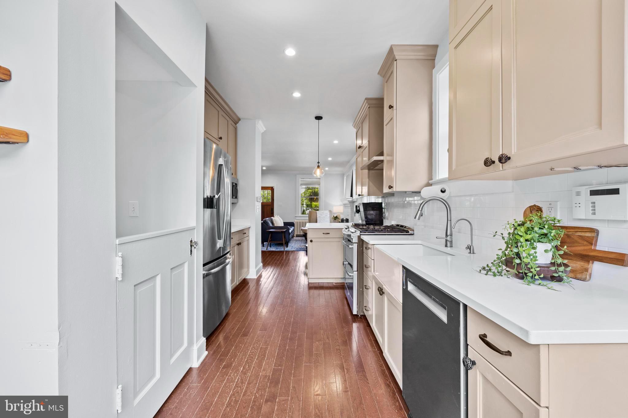 ROSEMONT - Residential