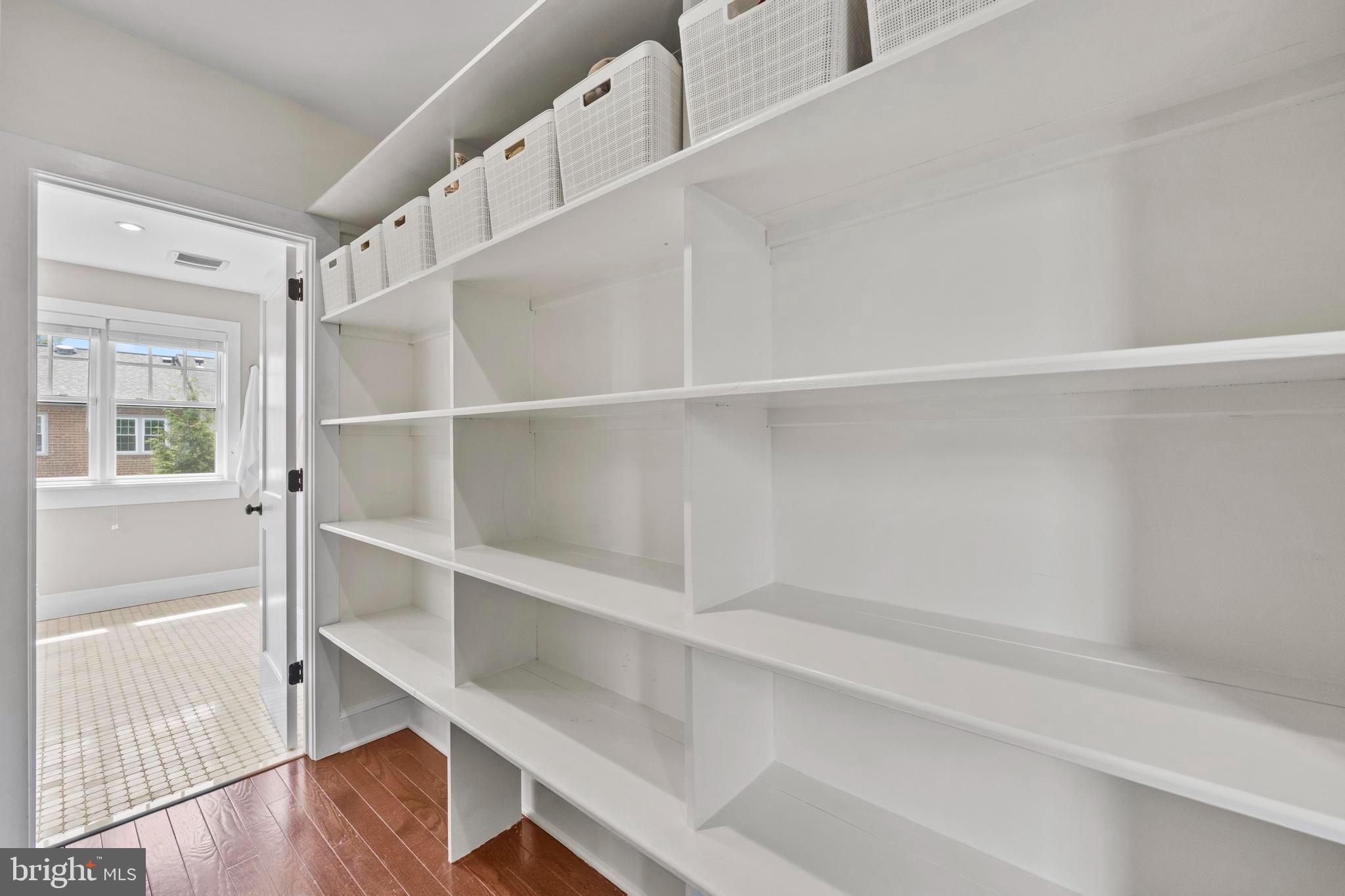 ROSEMONT - Residential