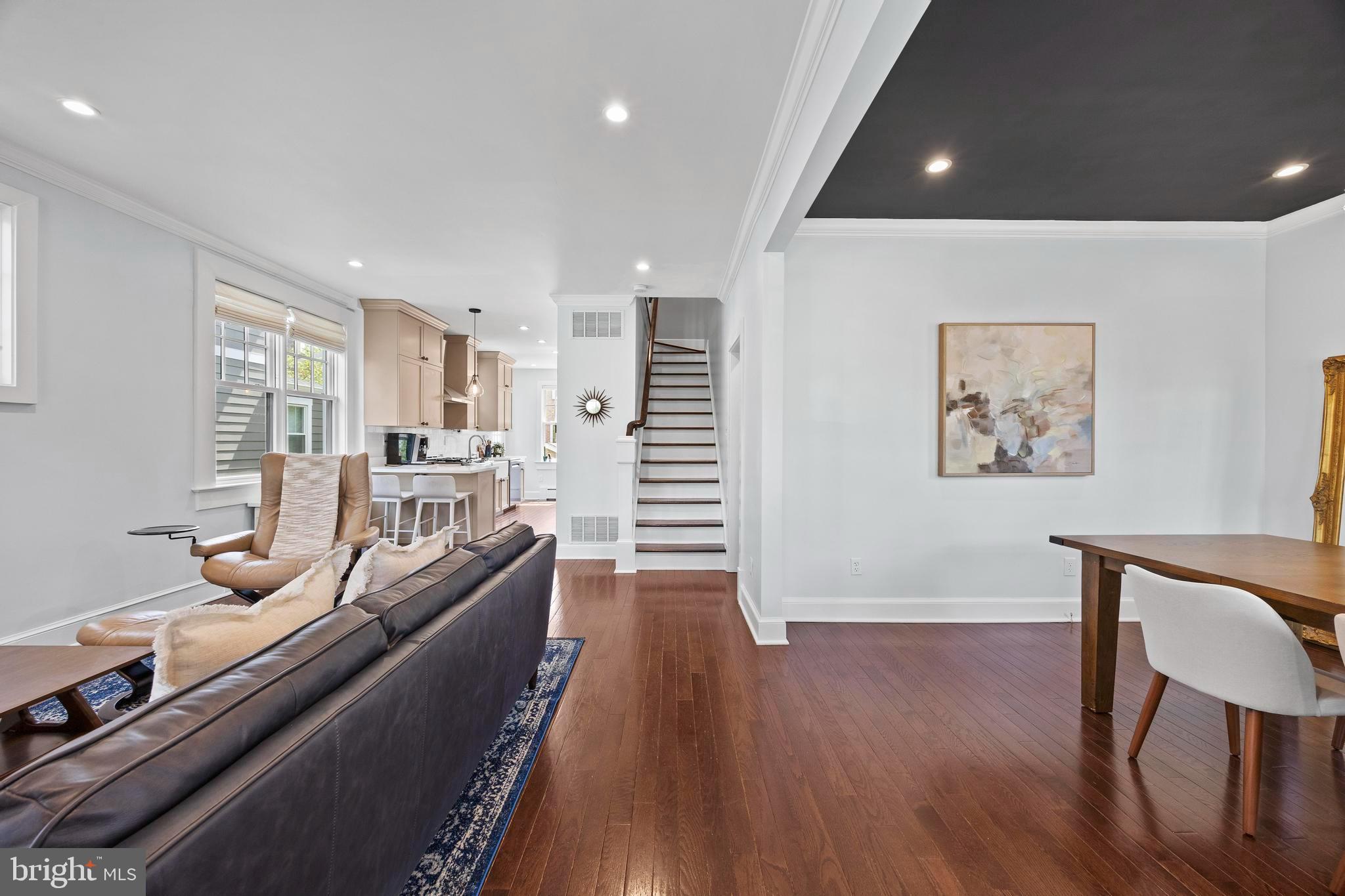 ROSEMONT - Residential