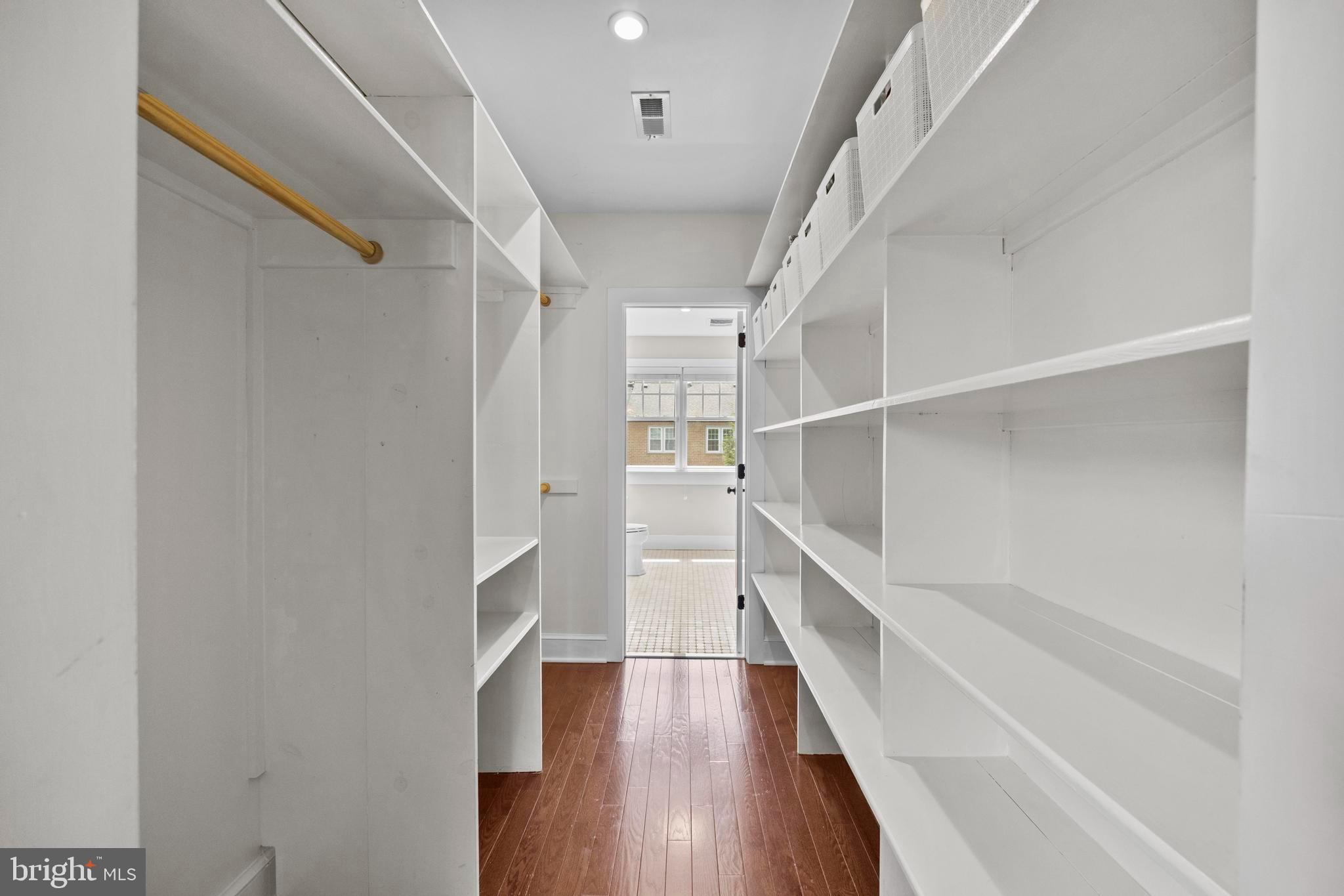 ROSEMONT - Residential