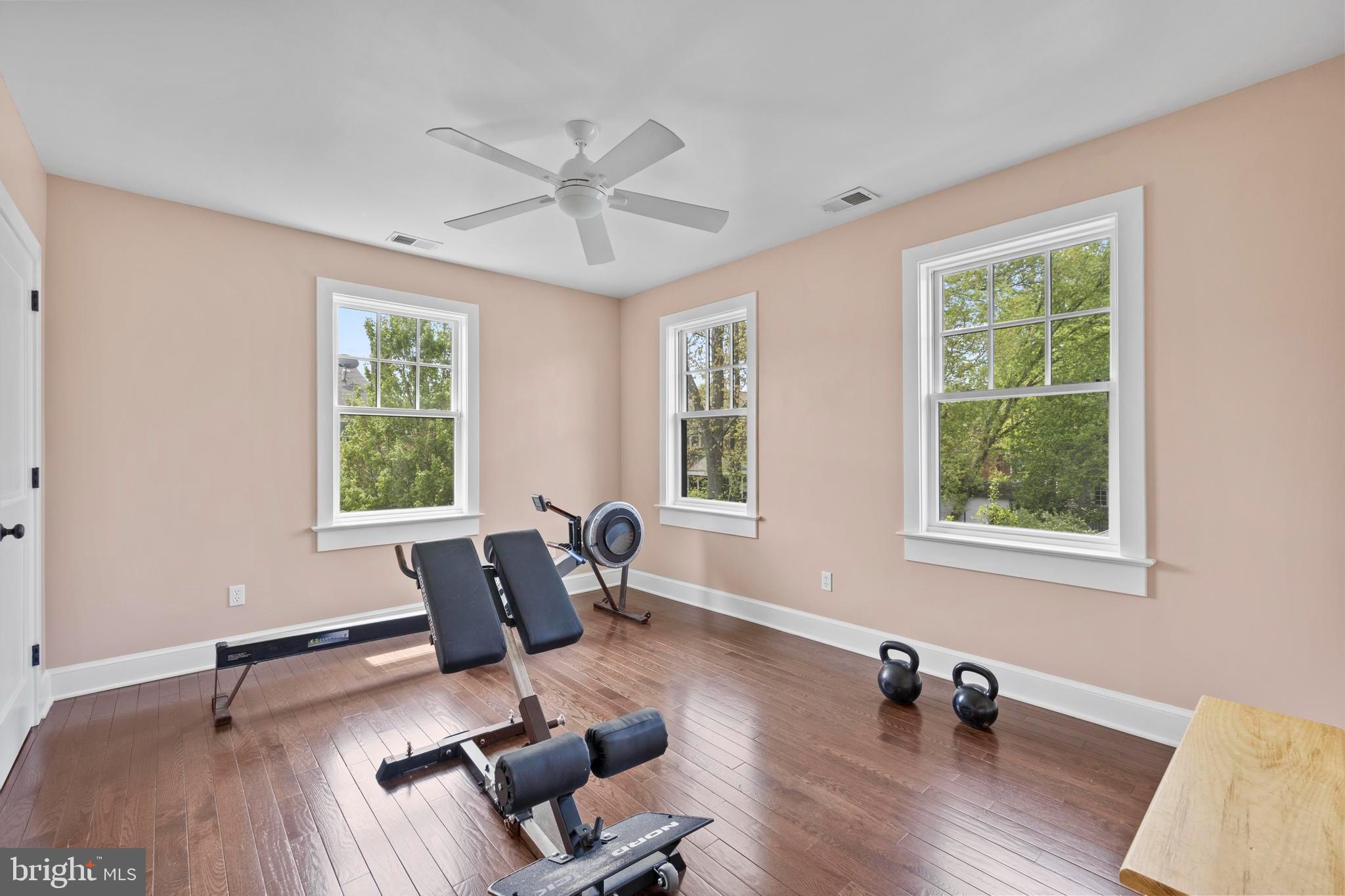 ROSEMONT - Residential