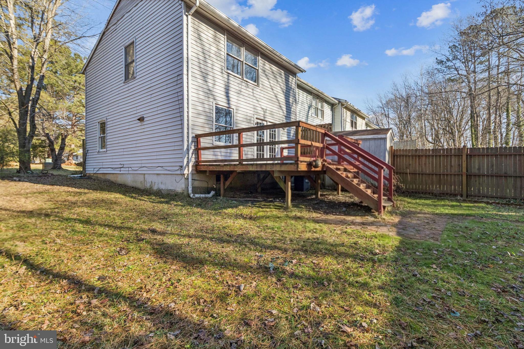 HUNTING QUARTERS - Residential