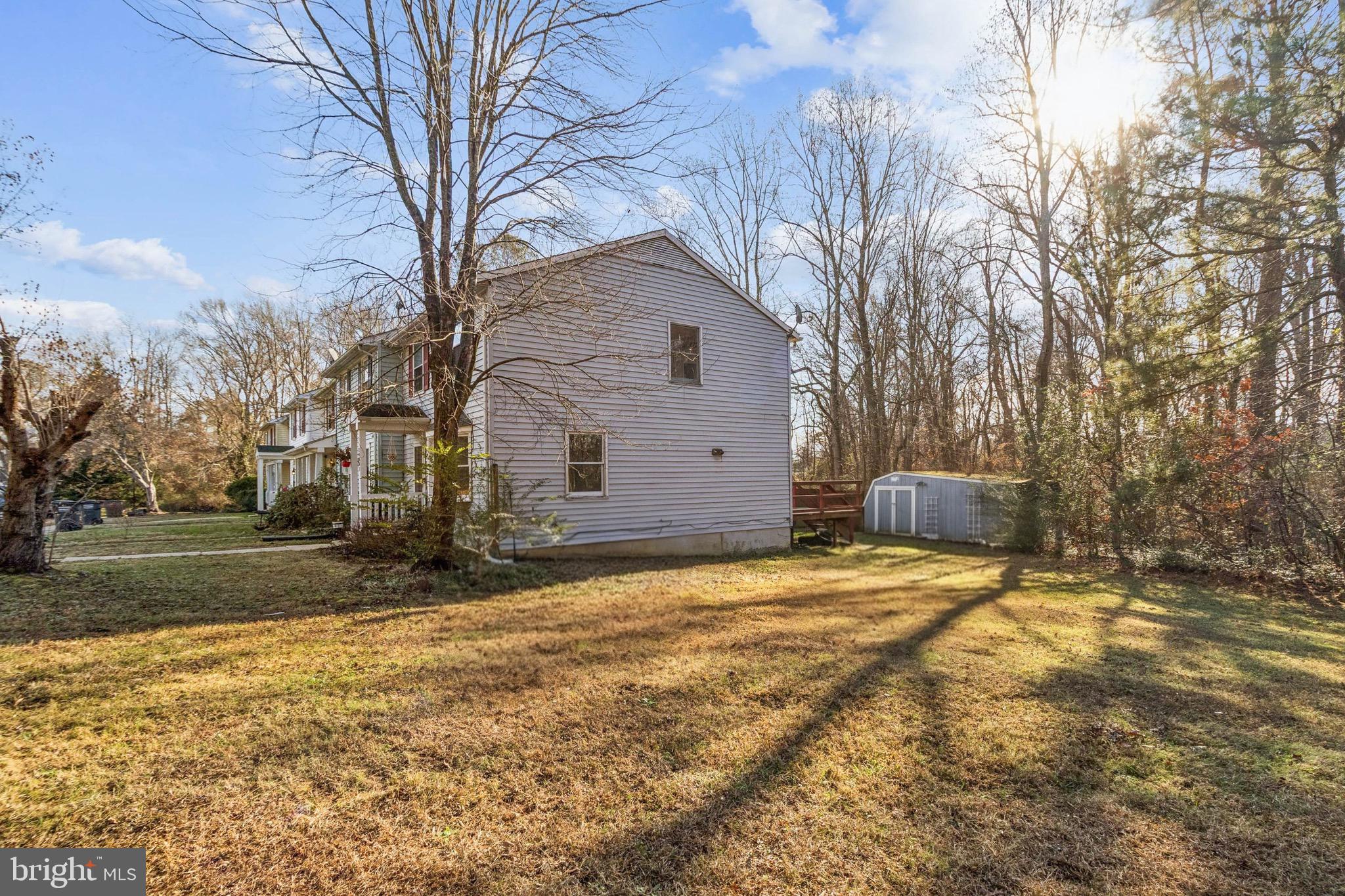 HUNTING QUARTERS - Residential
