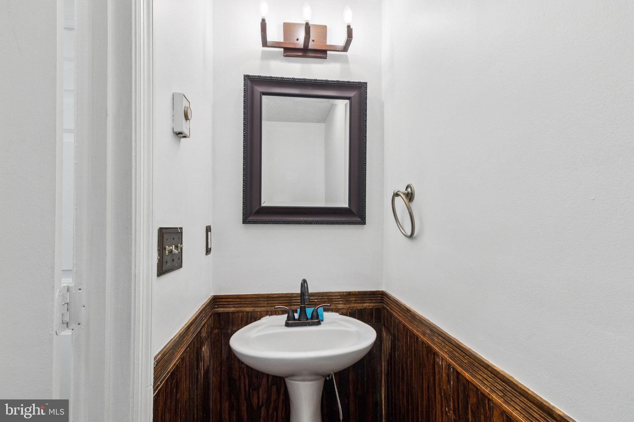 HUNTING QUARTERS - Residential