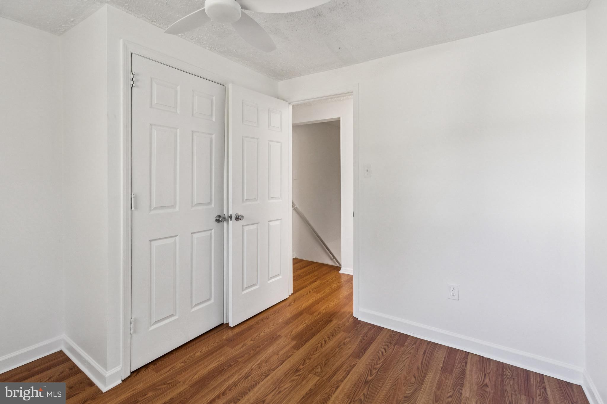 HUNTING QUARTERS - Residential