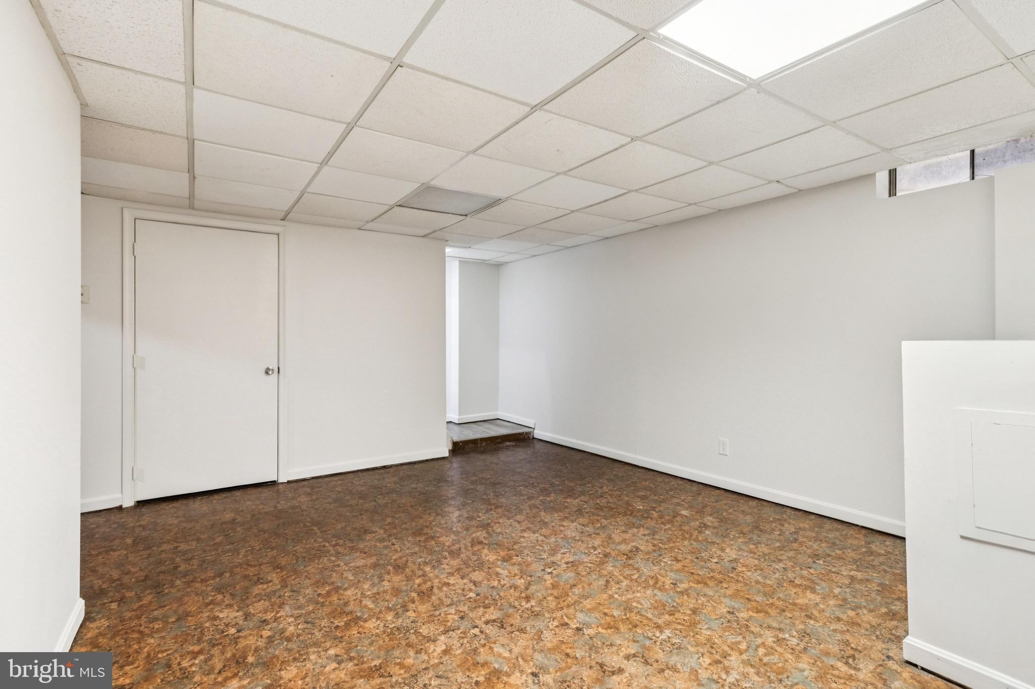 HUNTING QUARTERS - Residential