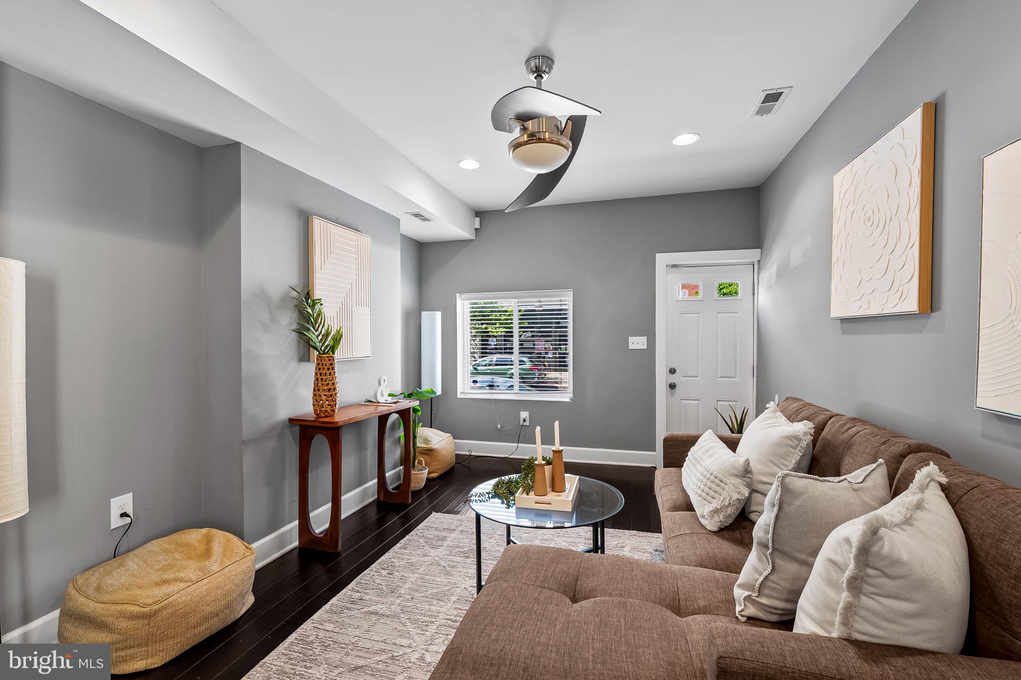 901 WASHINGTON BOULEVARD