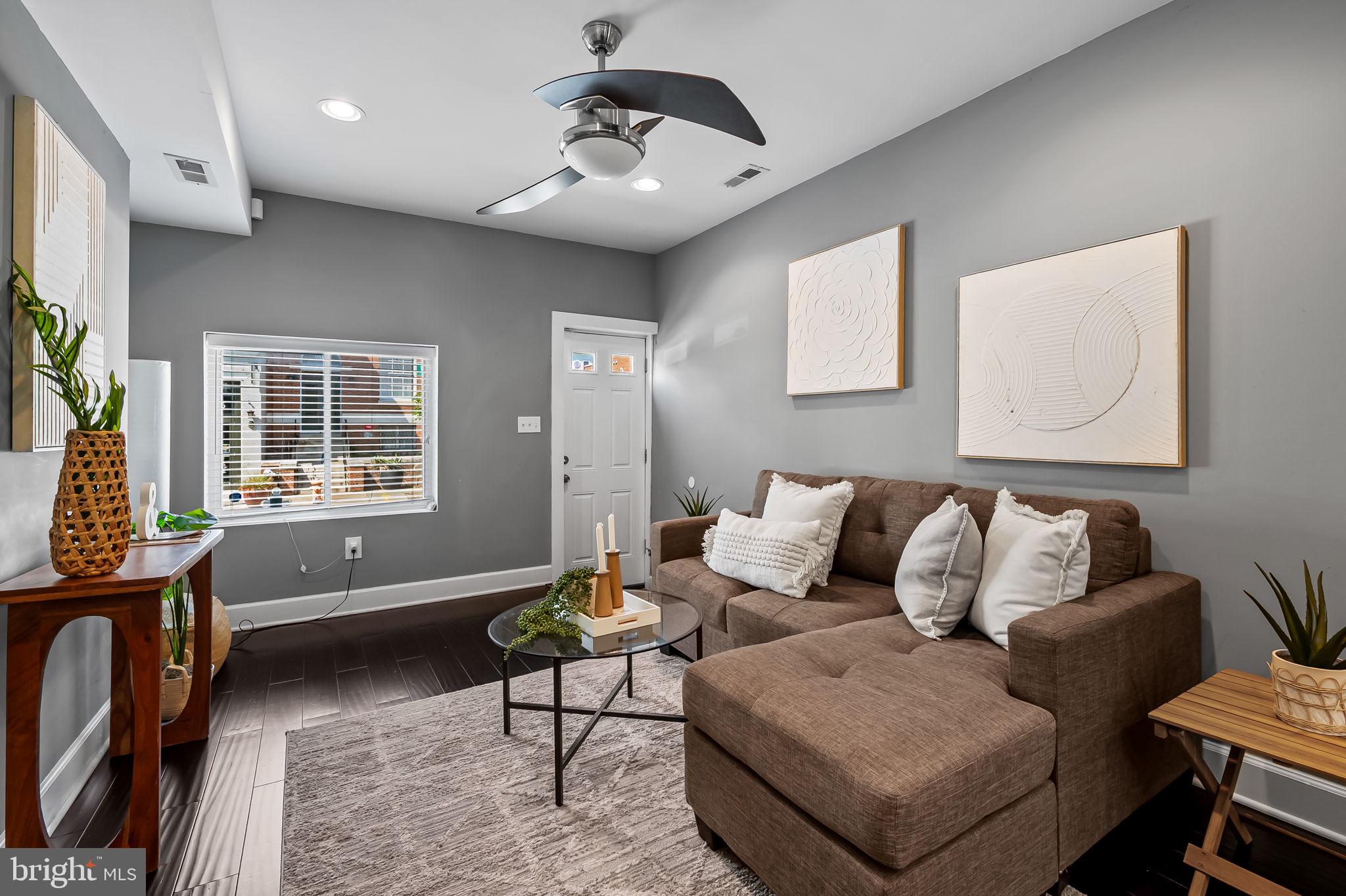 901 WASHINGTON BOULEVARD