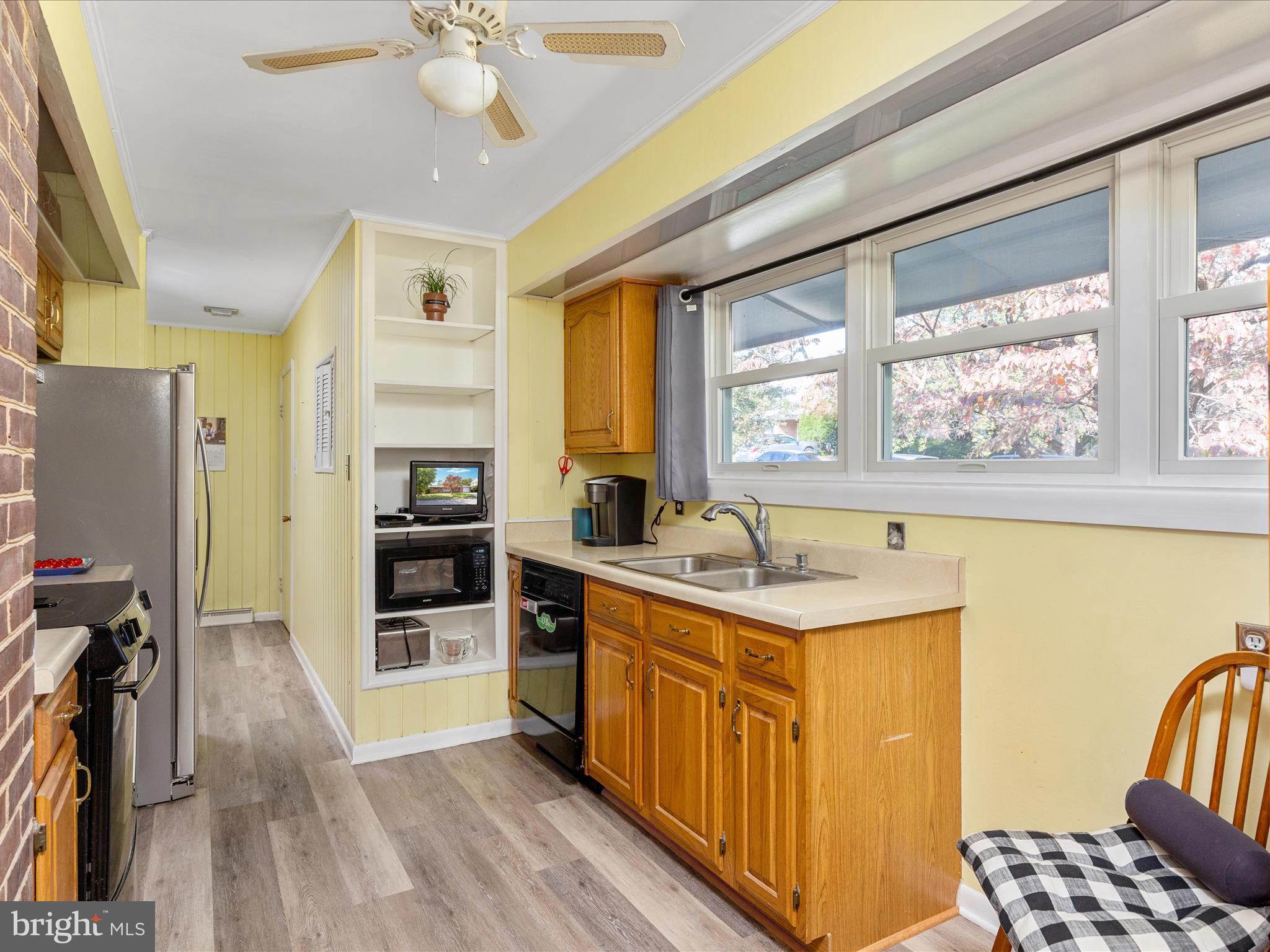 A MELVIN LEWIS - Residential