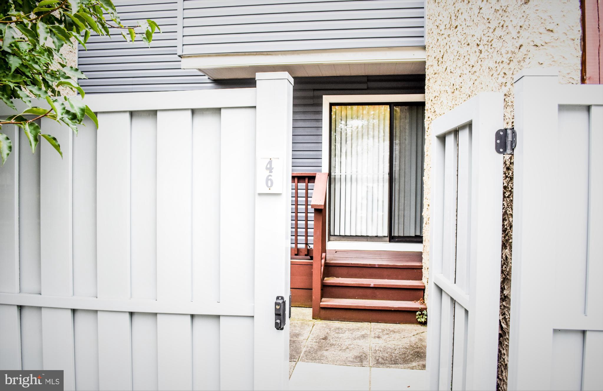 WHISPERING WOODS - Residential