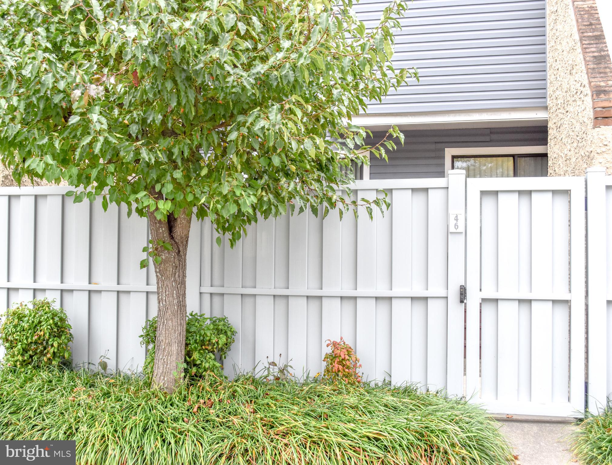 WHISPERING WOODS - Residential