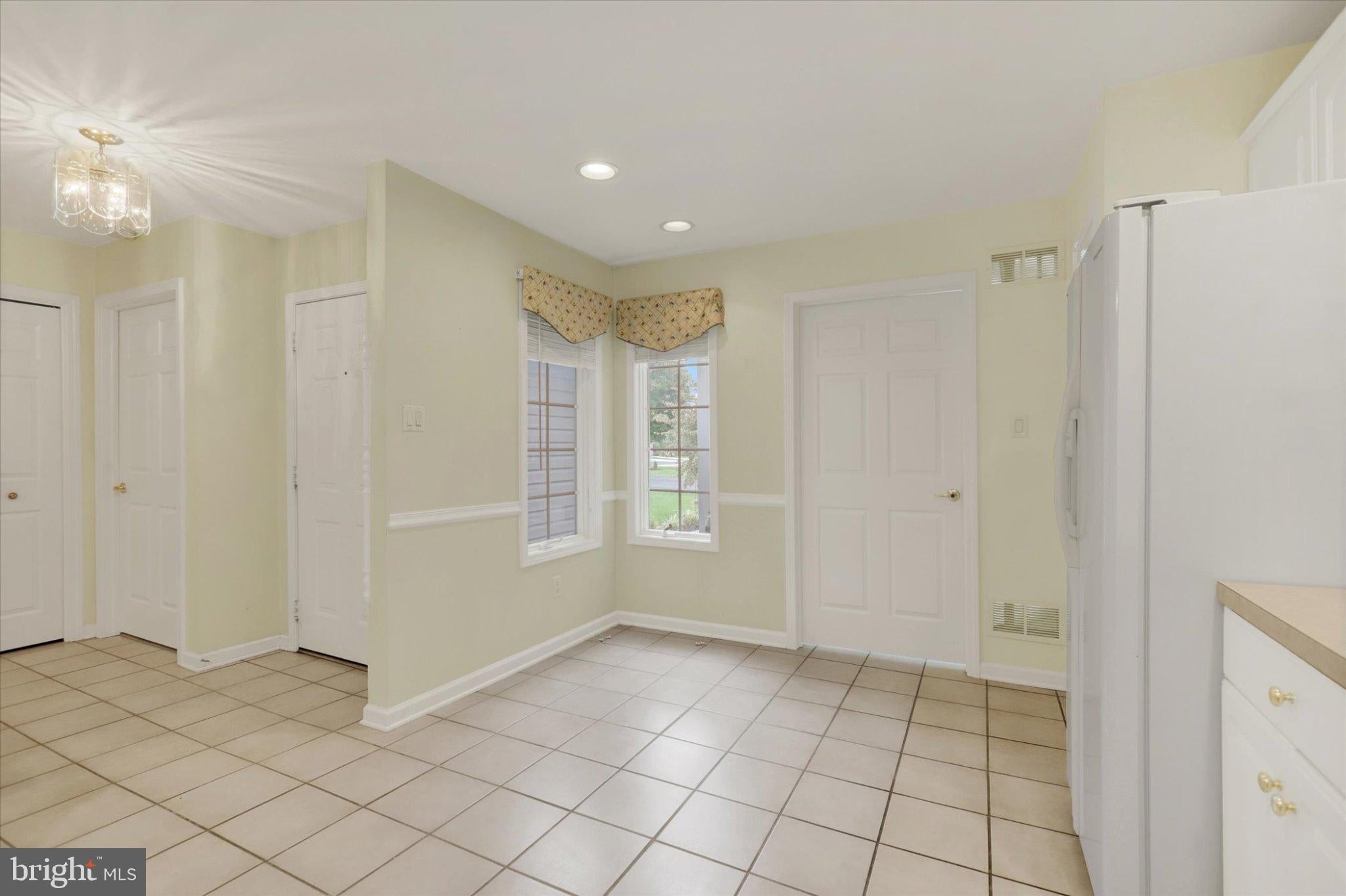 2334 ARONIMINK CIRCLE