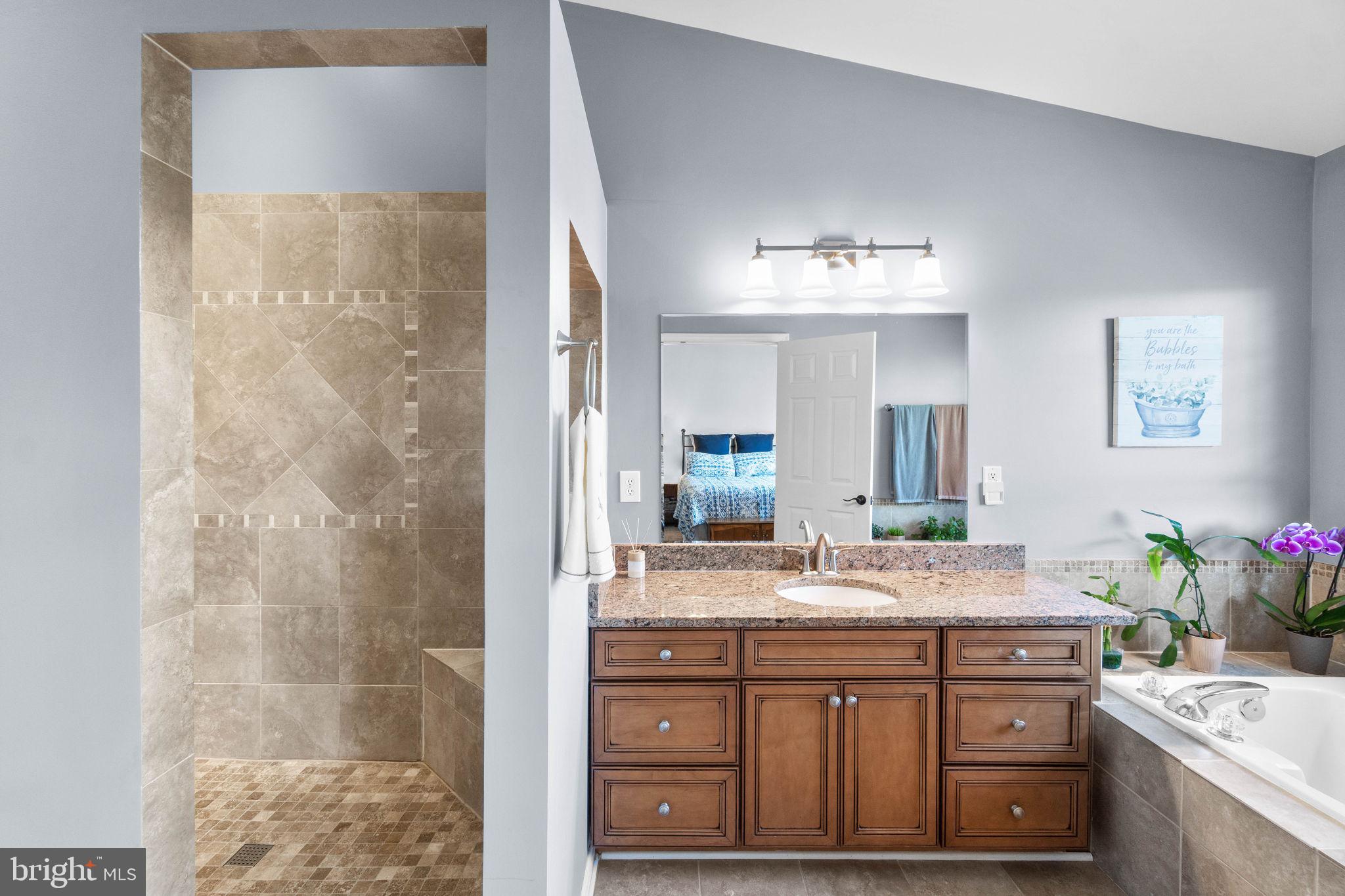 MANOR OAKS - Residential