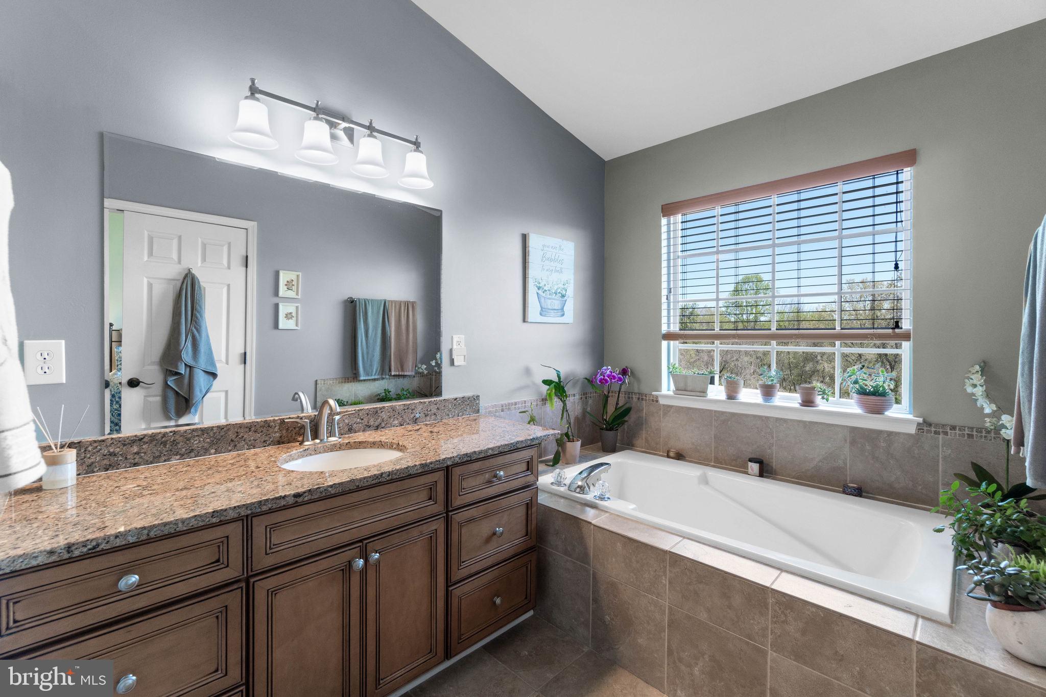 MANOR OAKS - Residential