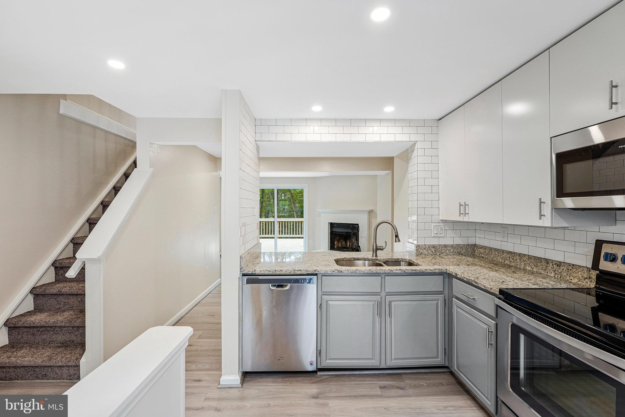 1594 POPLAR GROVE DRIVE