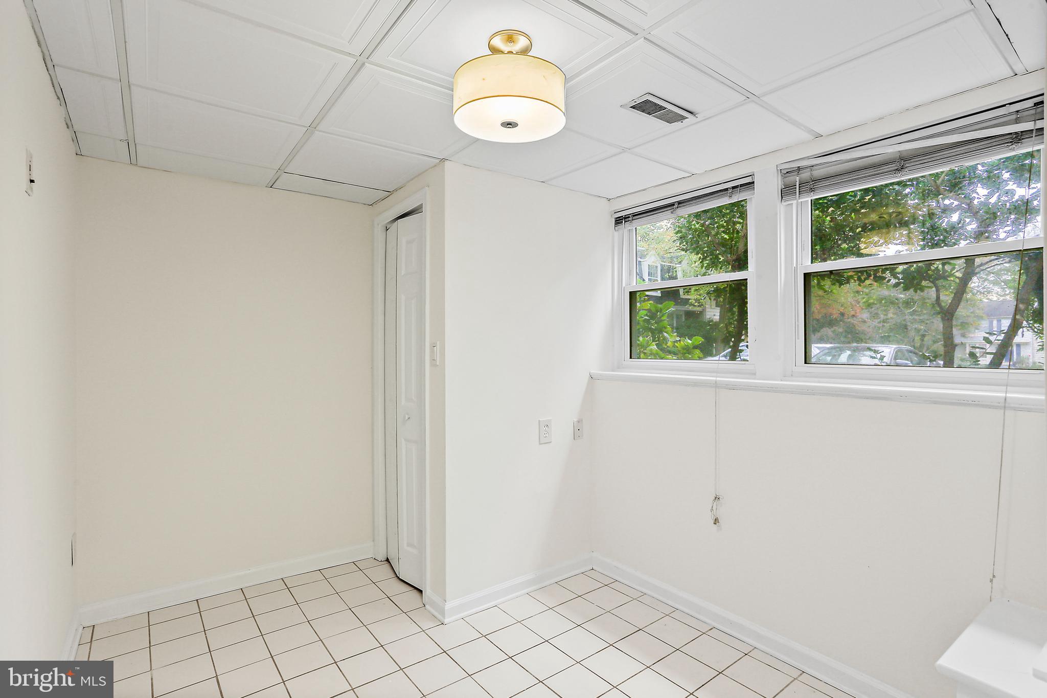 VILLAGE OF HICKORY RIDGE - Residential Lease