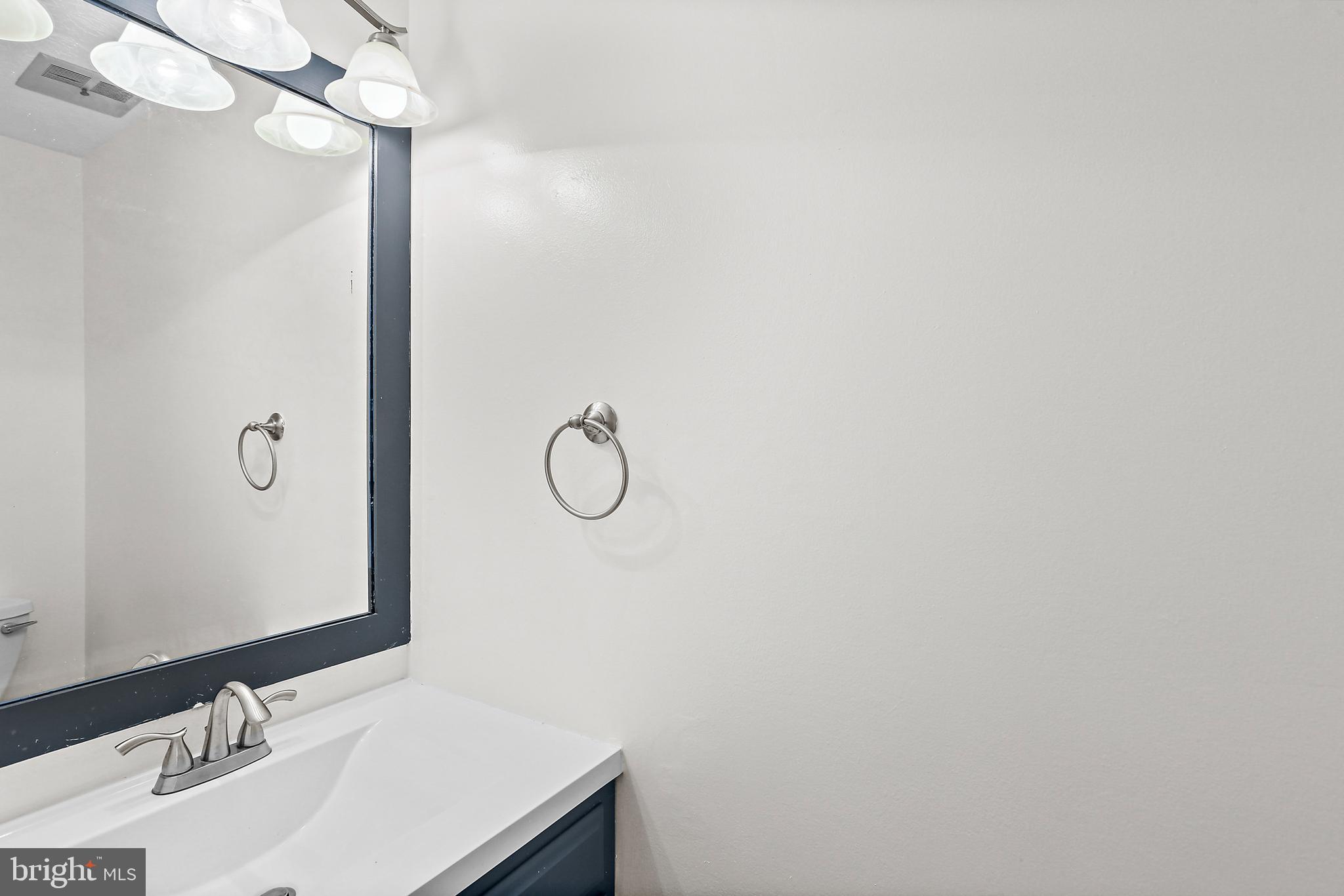 VILLAGE OF HICKORY RIDGE - Residential Lease