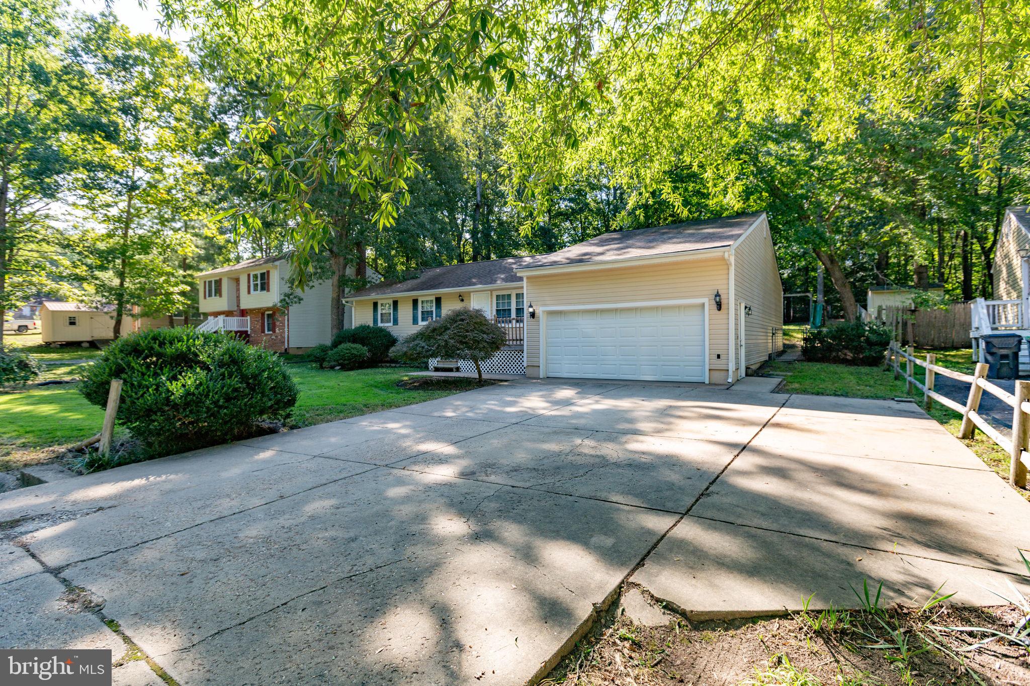 206 HAMPTON DRIVE