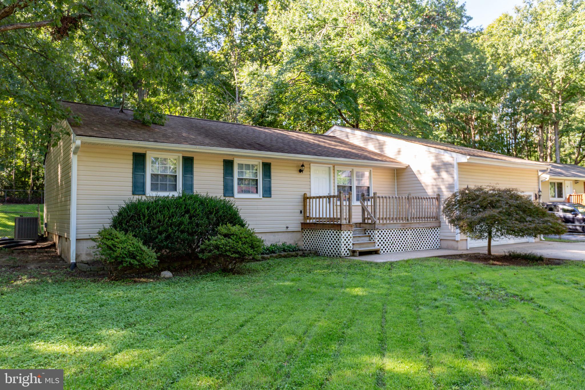 206 HAMPTON DRIVE