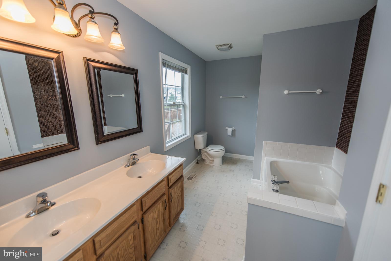 BRIAR RUN - Residential