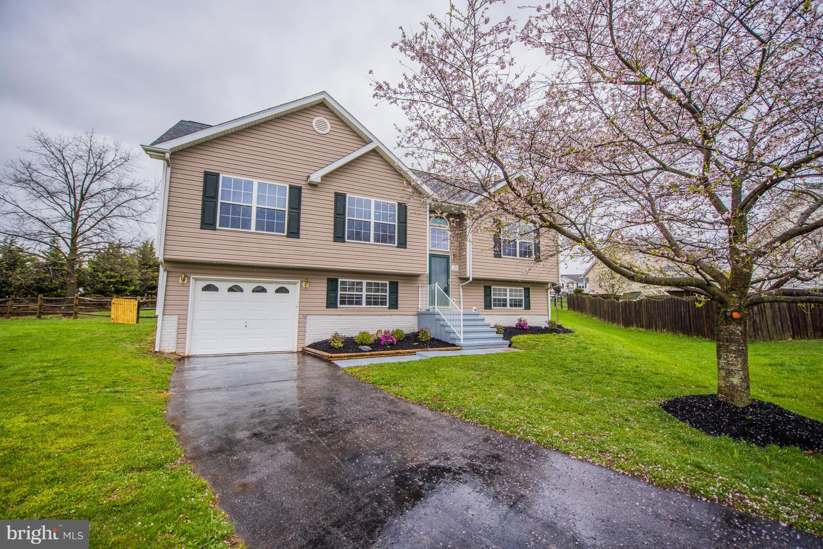 BRIAR RUN - Residential