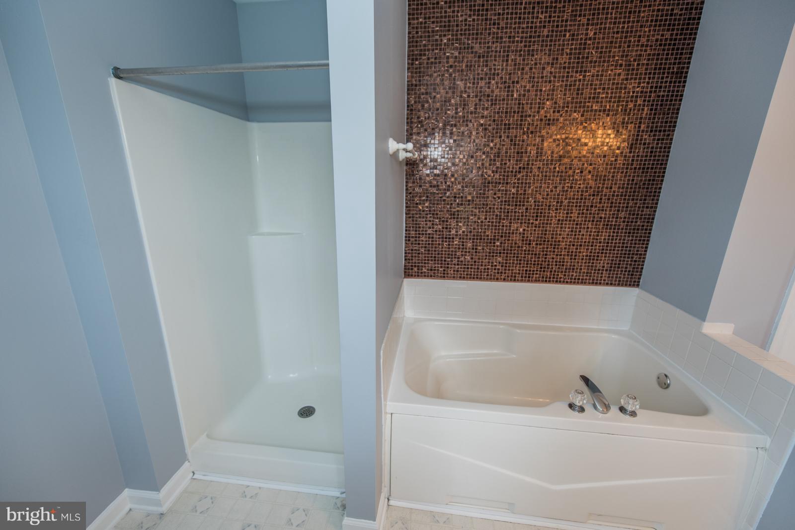 BRIAR RUN - Residential