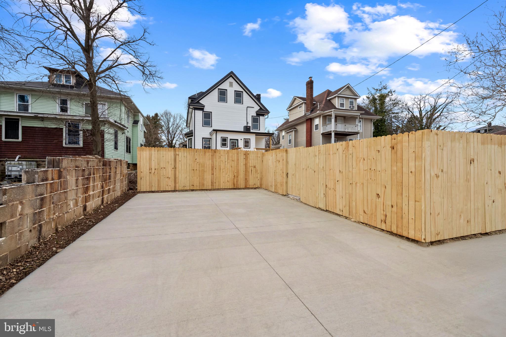 FOREST PARK - Residential