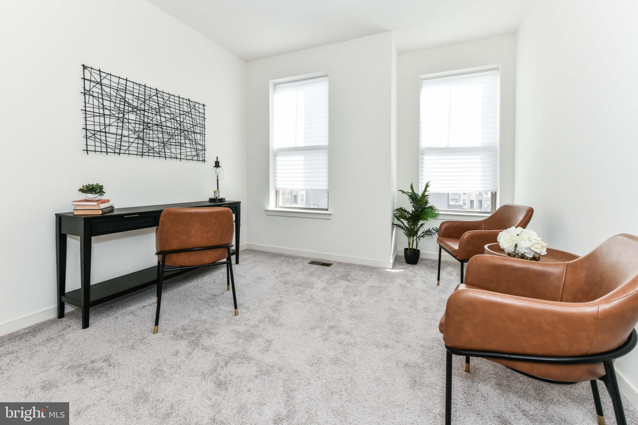 REGAL CHASE - Residential