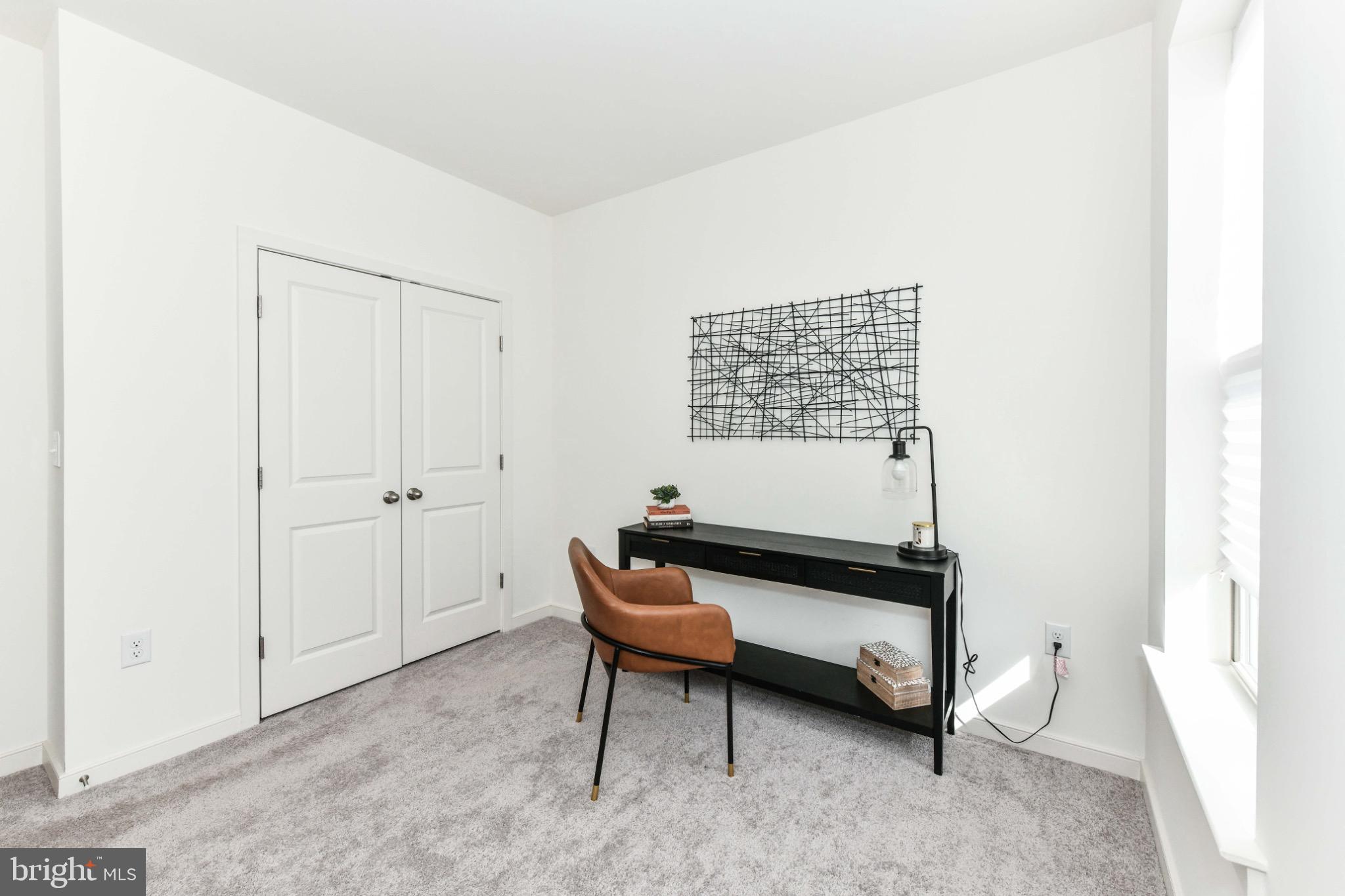 REGAL CHASE - Residential