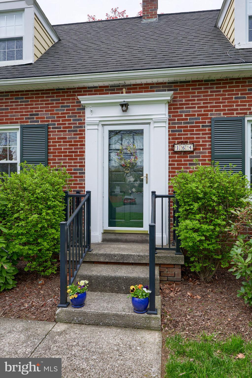 164 E ROSEVILLE ROAD