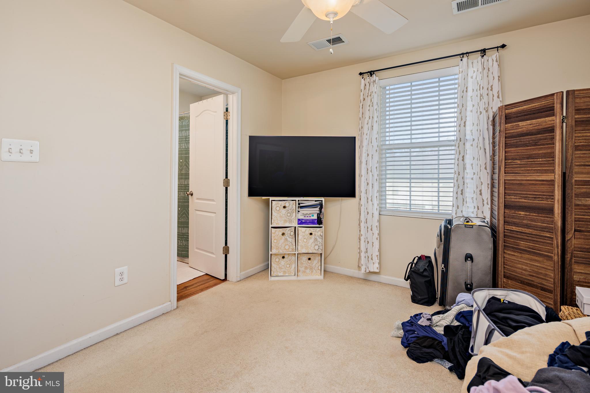 TANYARD SPRINGS - Residential