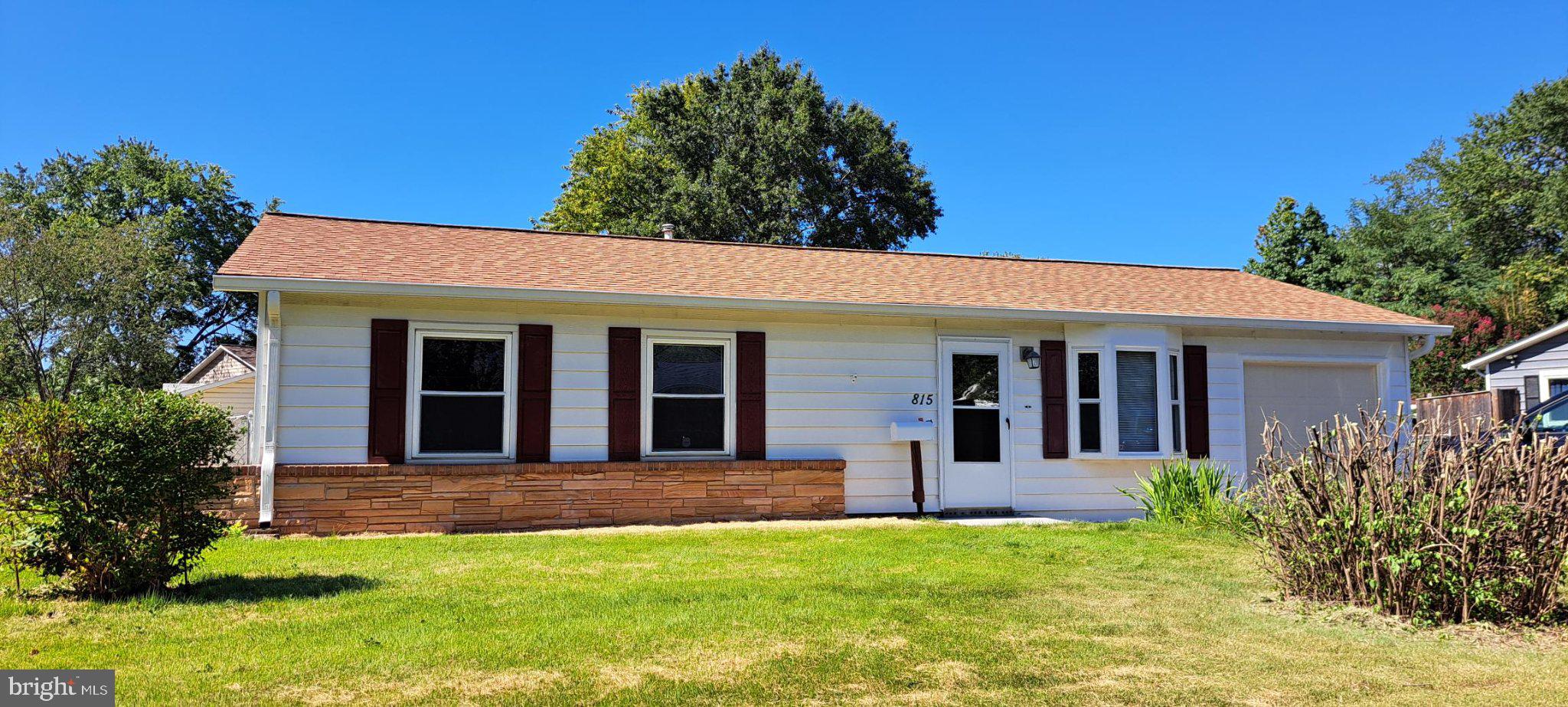 815 S CYPRESS COURT