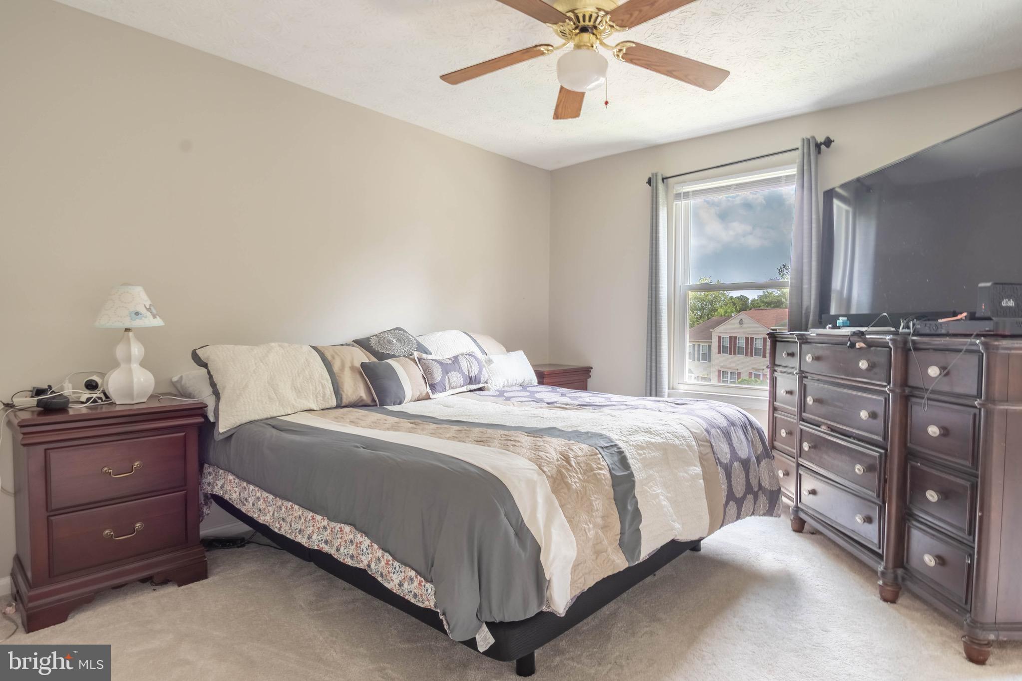 GUNNERS LAKE VILLAGE - Residential