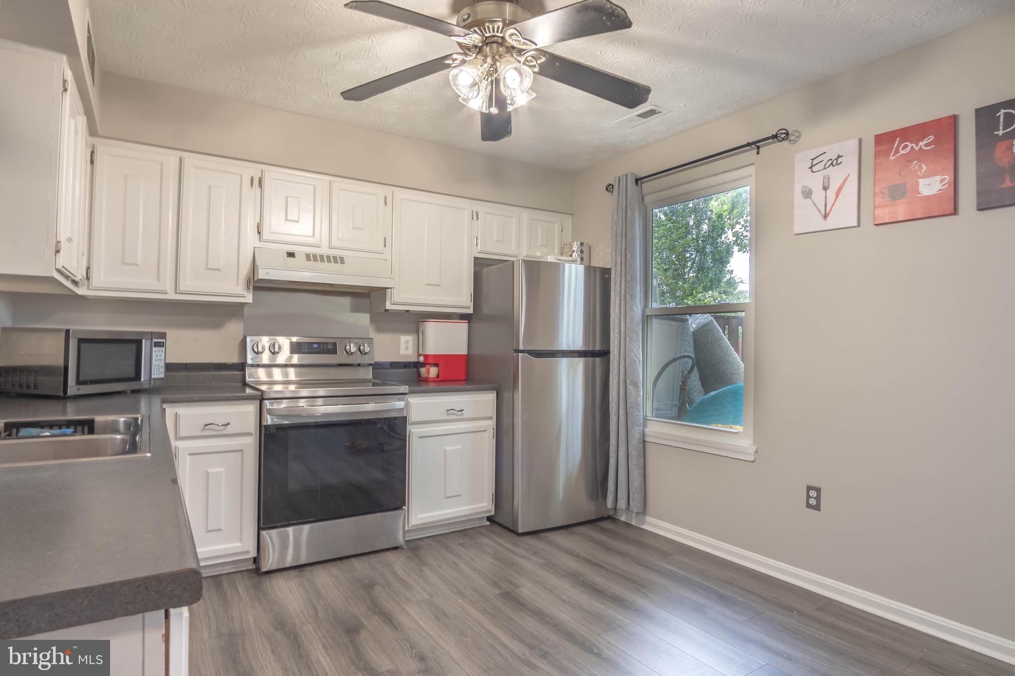 GUNNERS LAKE VILLAGE - Residential