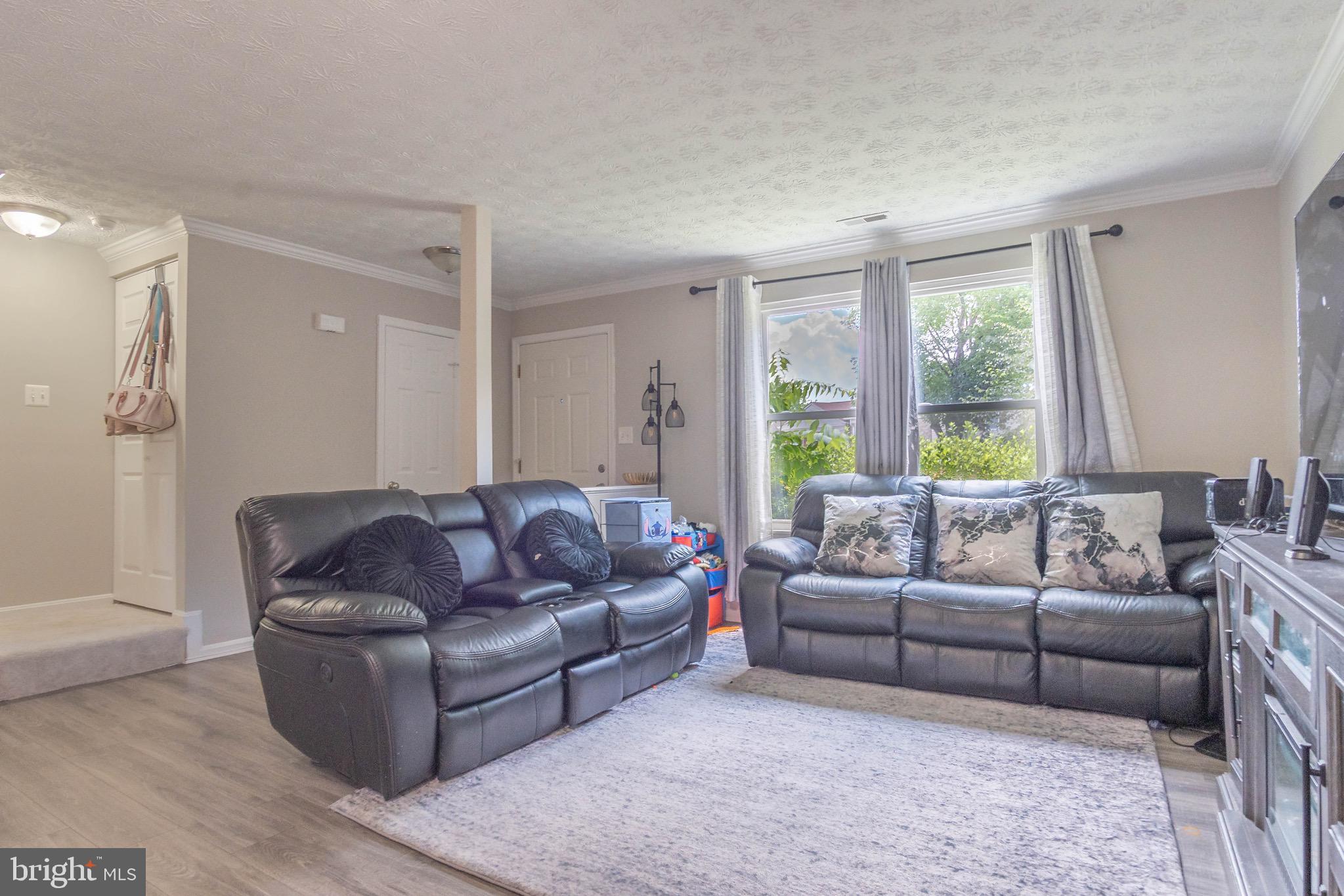 GUNNERS LAKE VILLAGE - Residential