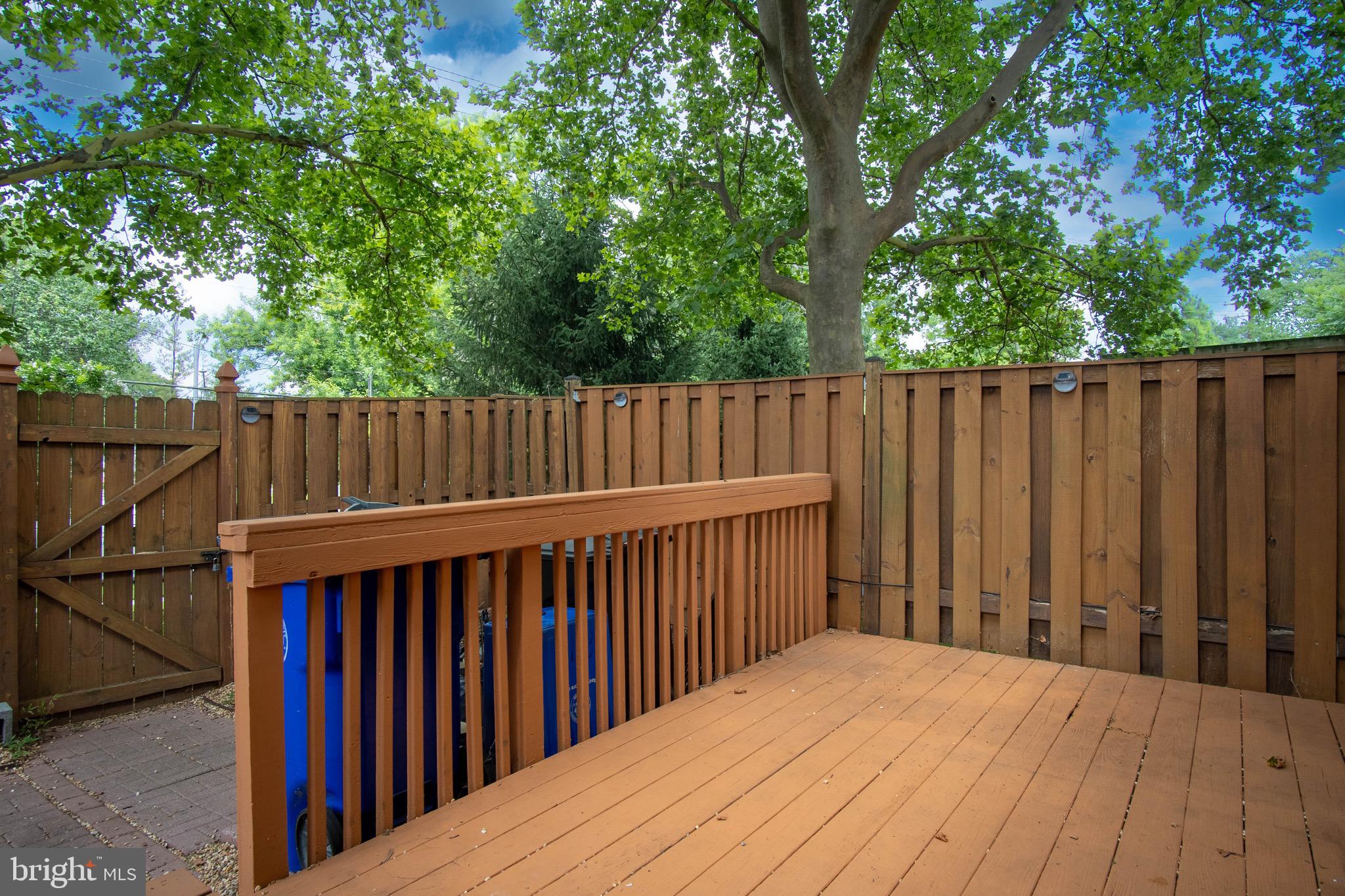 GUNNERS LAKE VILLAGE - Residential