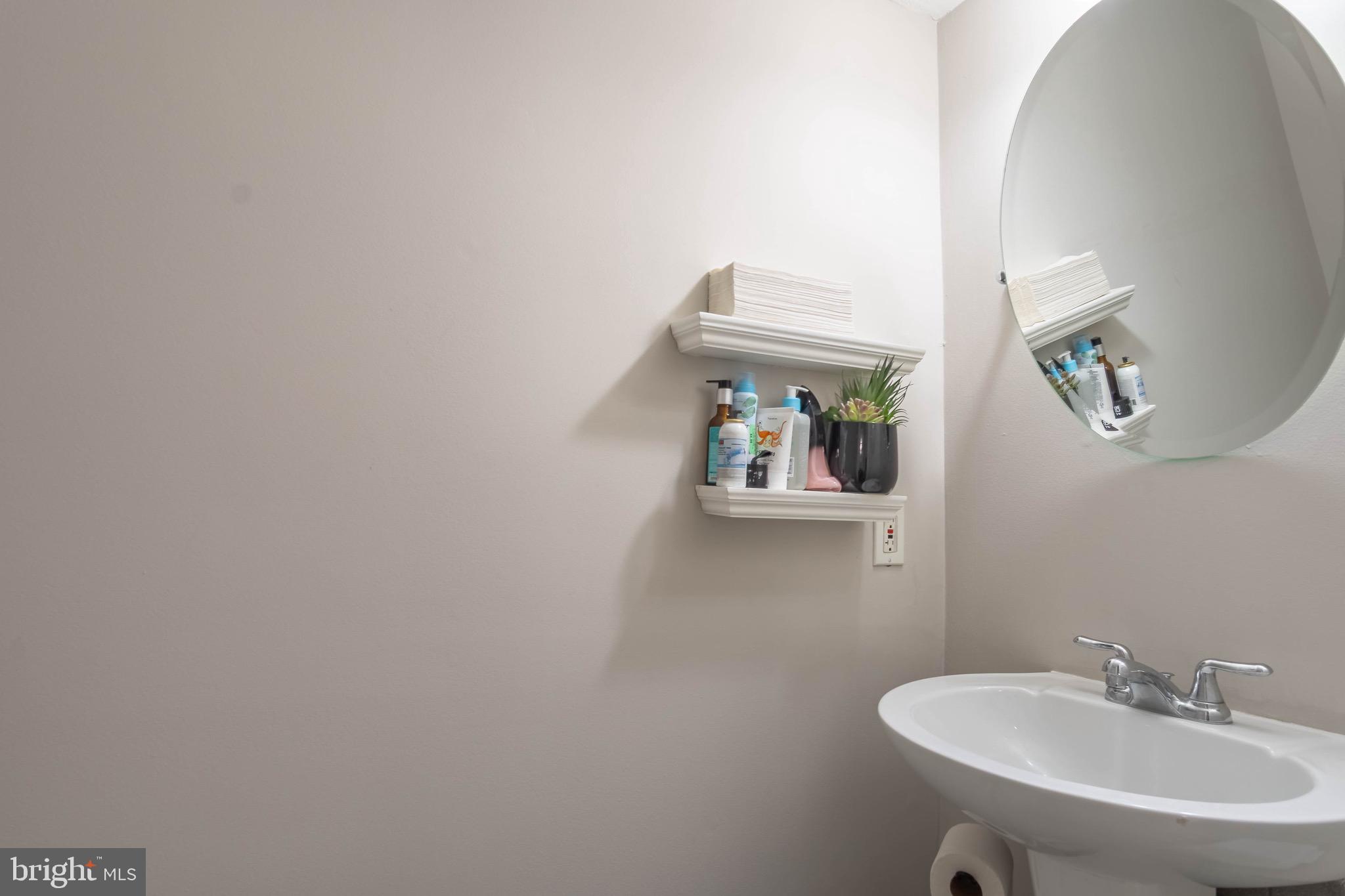 GUNNERS LAKE VILLAGE - Residential