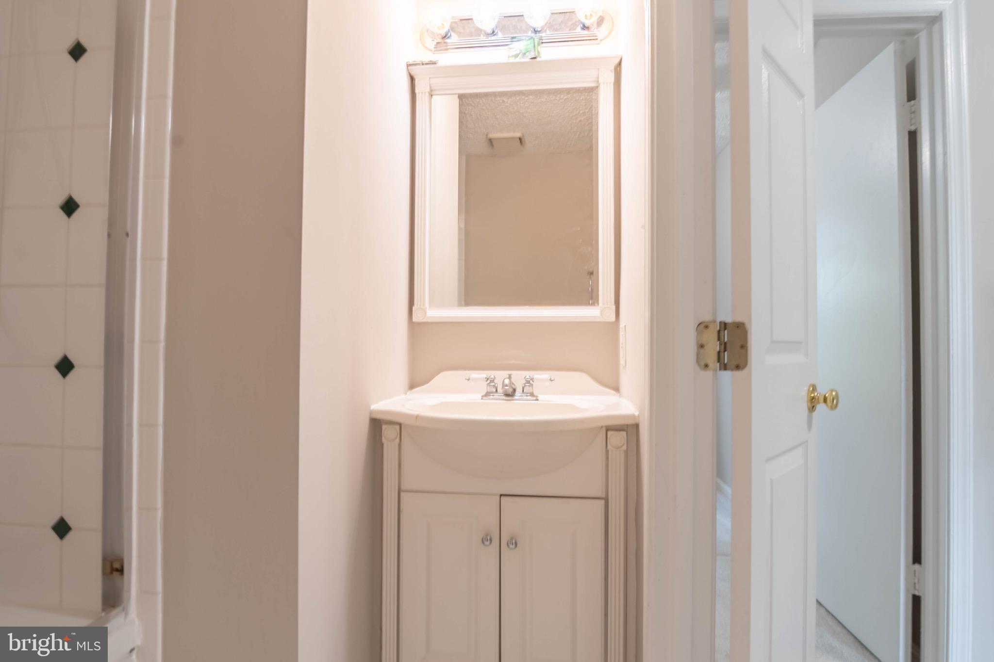 GUNNERS LAKE VILLAGE - Residential