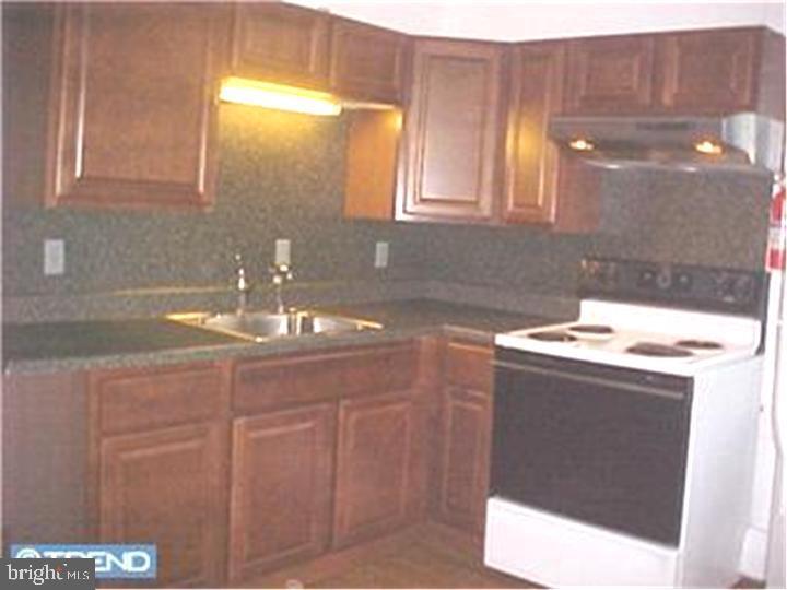 205 MAGNOLIA ROAD 3