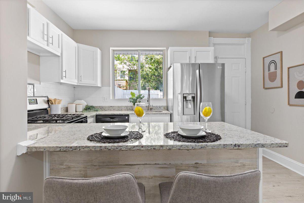 WAVERLY - Residential