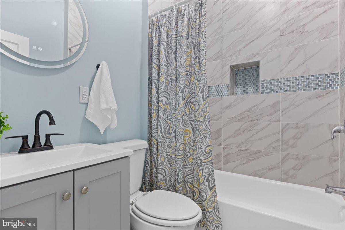 WAVERLY - Residential