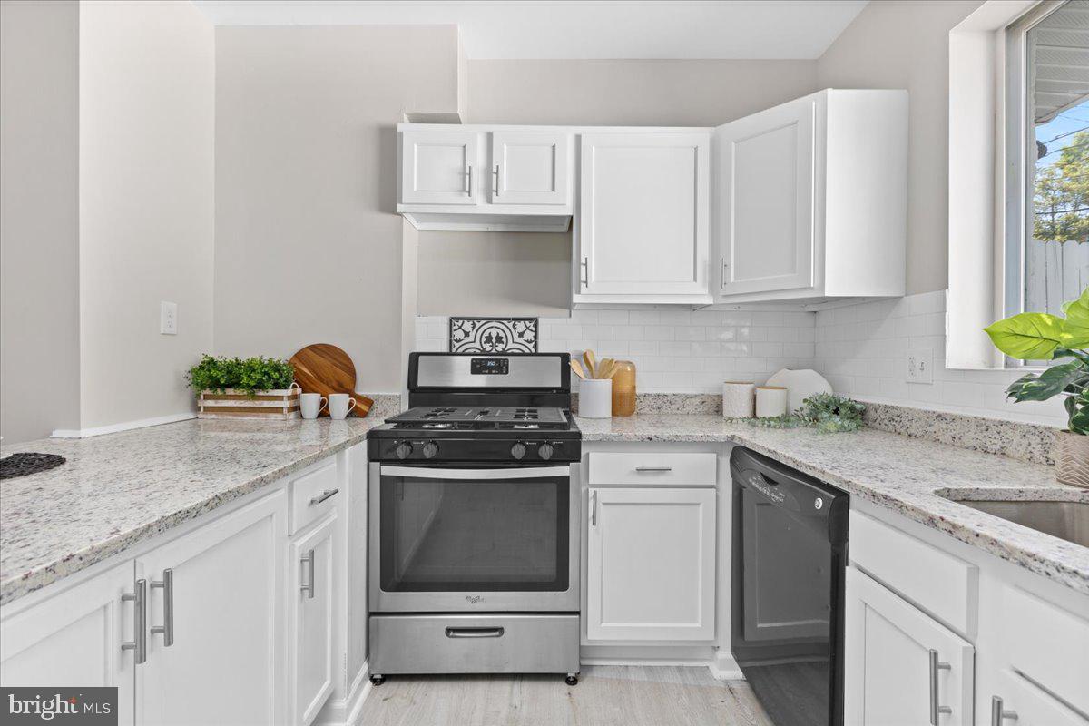 WAVERLY - Residential